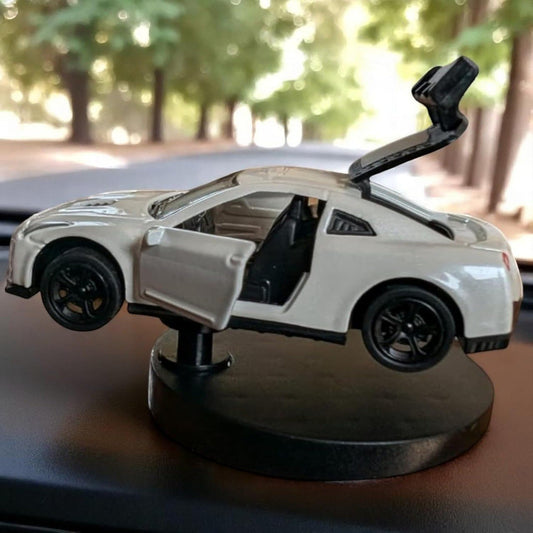 360° Rotating Spinning Car Dashboard Decoration – Mini Car Model Interior Accessory